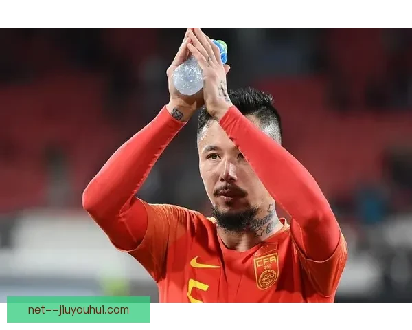 张琳芃因国家队失误宣布退役后反悔继续效力海港